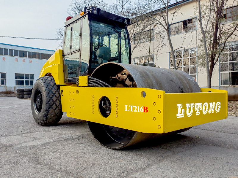 Luoyang Lutong LT216B: The Eve
