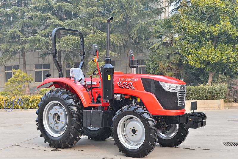 Lutong LTB1004: 100HP 4WD Trac