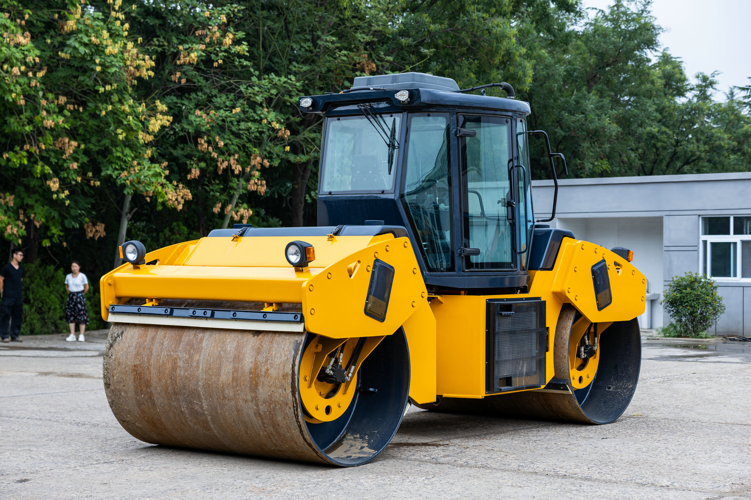 Luoyang Lutong LTC210: High-Efficiency 10-Ton Full Hydraulic Double Drum Vibrato